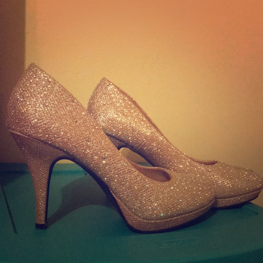 Gold glitter heels